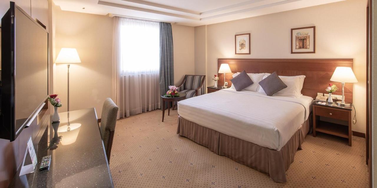 Crowne Plaza Riyadh Palace By Ihg Exterior photo