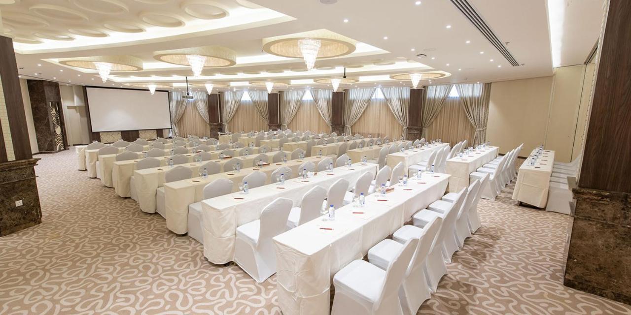 Crowne Plaza Riyadh Palace By Ihg Exterior photo
