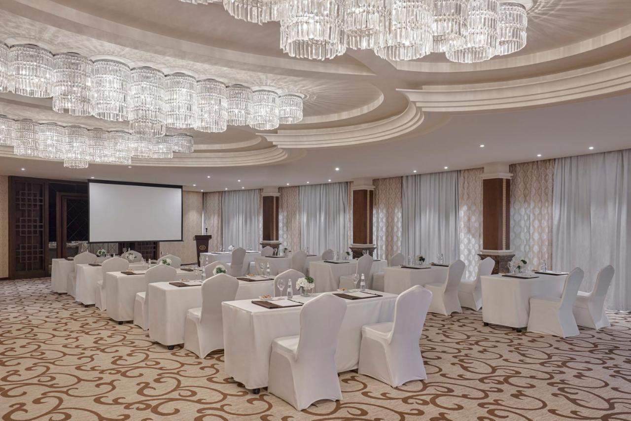 Crowne Plaza Riyadh Palace By Ihg Exterior photo