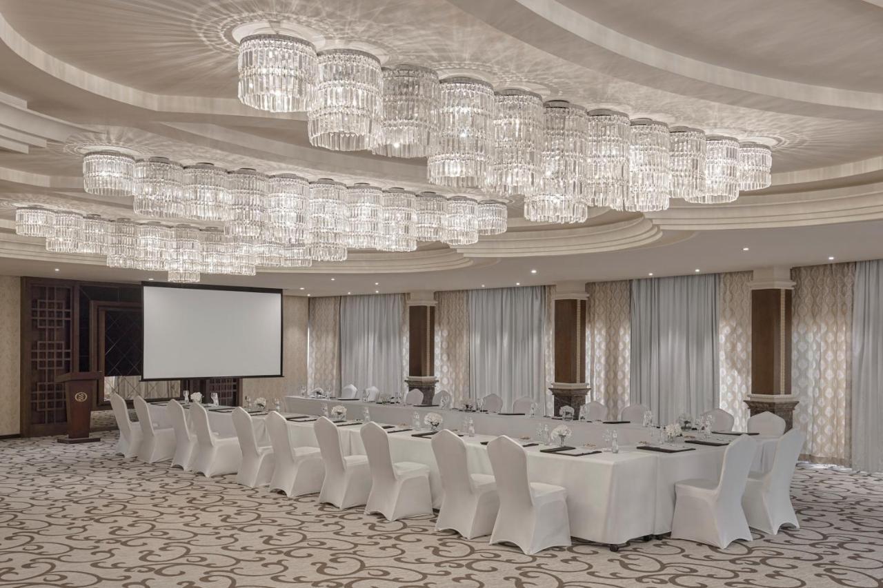 Crowne Plaza Riyadh Palace By Ihg Exterior photo