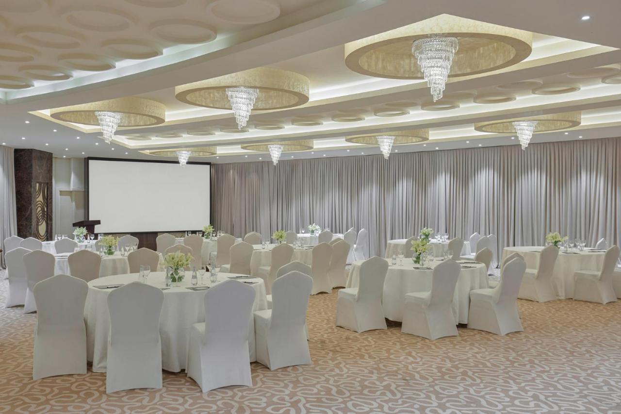 Crowne Plaza Riyadh Palace By Ihg Exterior photo