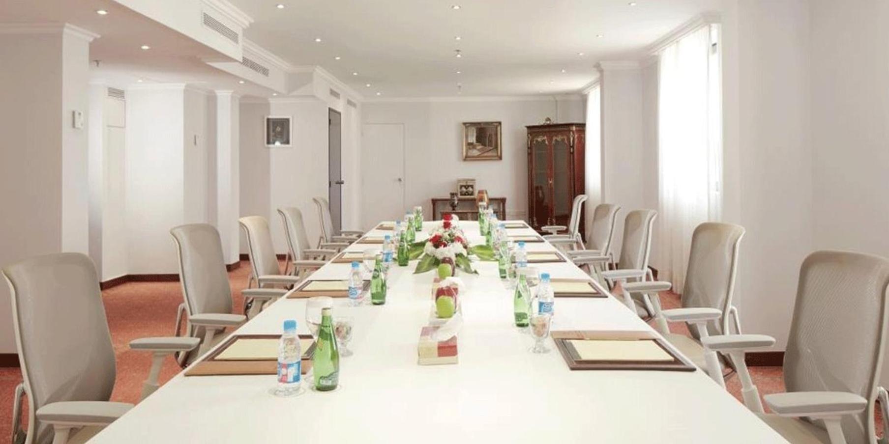 Crowne Plaza Riyadh Palace By Ihg Exterior photo